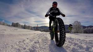 Fat-biking in Les Prés d'Orvin.