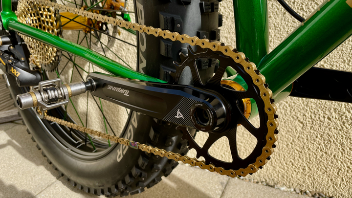 Drive-side with a flipped Boost chainring.