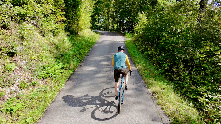 Climbing the Romontberg.